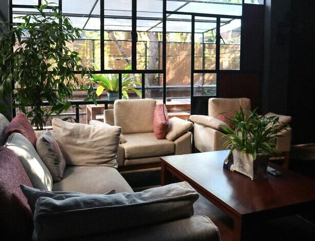 How to Create a Cosy and Inviting Living Room at Home